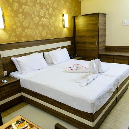 Hotel La Grace Margao Exterior foto